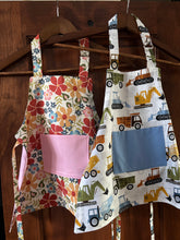 Load image into Gallery viewer, Nana's Little Helper Aprons