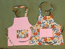 Load image into Gallery viewer, Nana's Little Helper Aprons