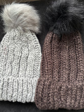 Load image into Gallery viewer, Ruggine Chunky Knit Beanie